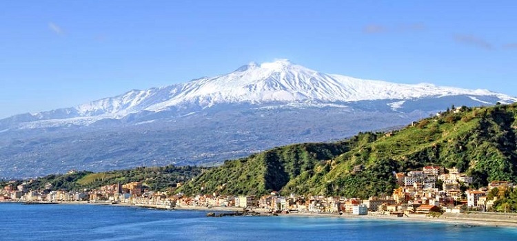 Вулкан Этна на Сицилии